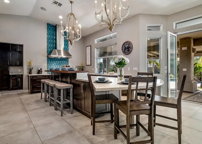 Northridge Holiday home *