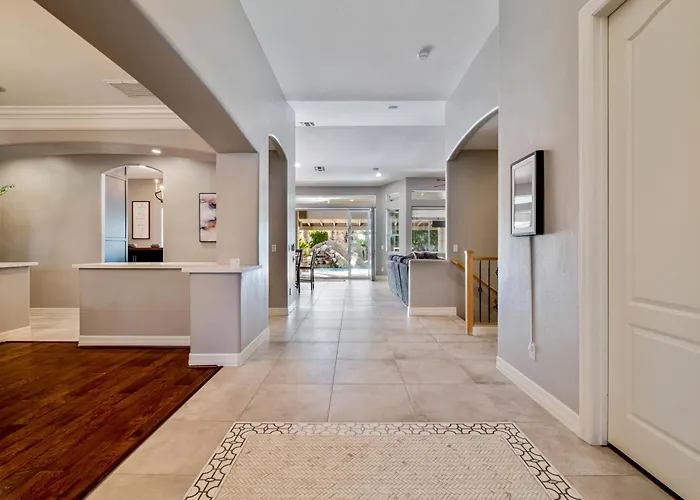 Northridge Holiday home