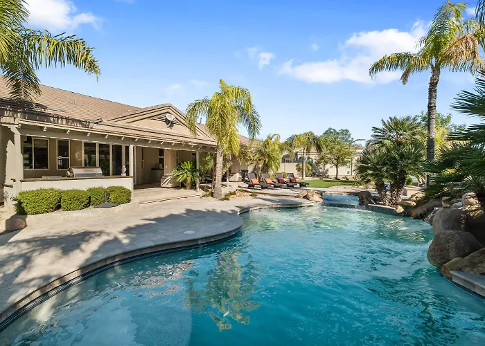 Holiday home Northridge